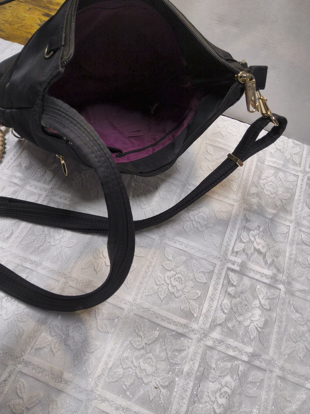 Preloved Travelon Black Nylon Shoulder Bag with Goldtone Hardware